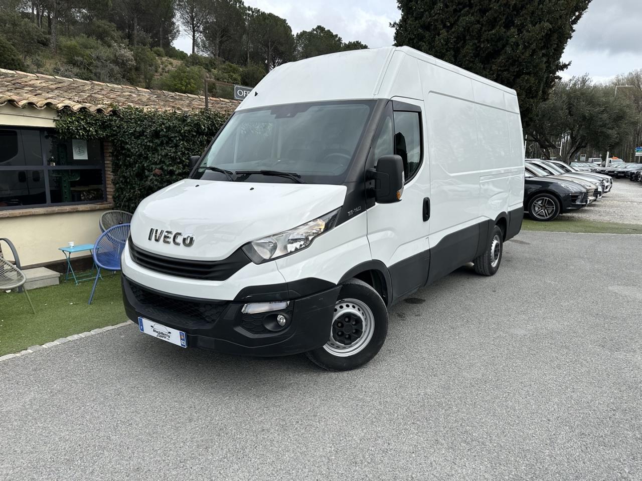 IVECO-DAILY-Daily 35 S 14 V11/P S&S (Quad-Leaf)  2014 FOURGON 35C/35S Fourgon 35 S V11 H2 PHASE 2