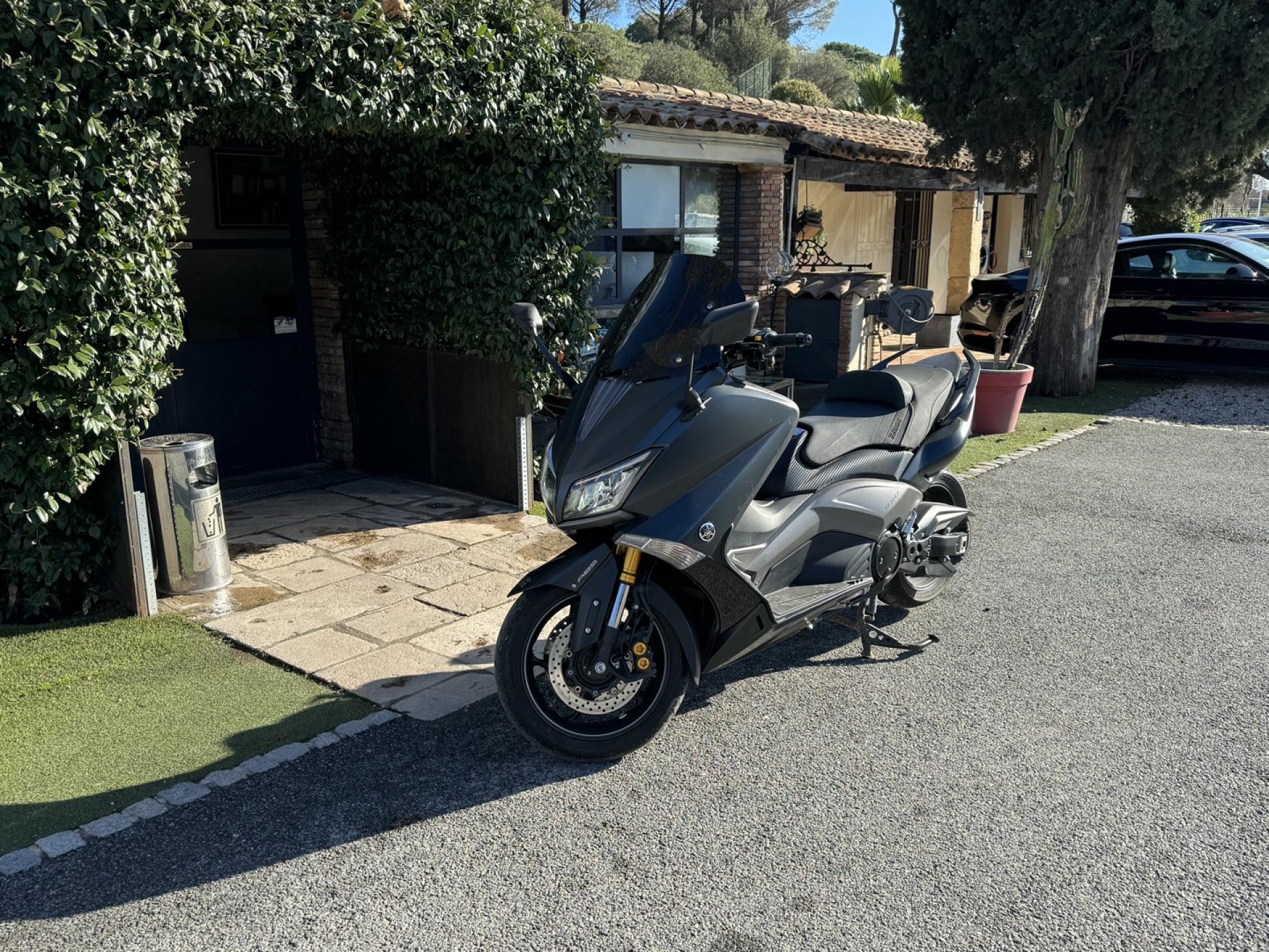 YAMAHA-T MAX-IRON MAX 530